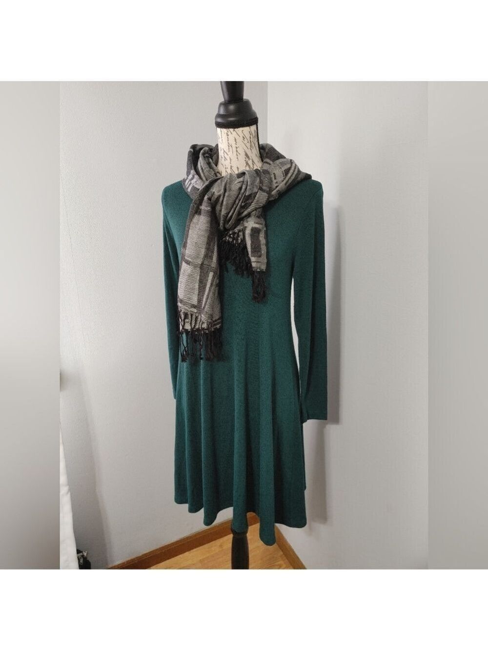 Women's Old Navy Long Sleeve Knit Swing Dress S Dark Green